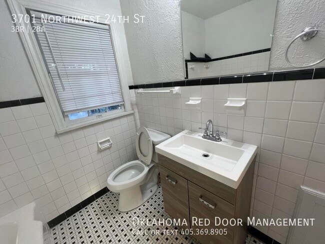 Photo - 3701 NW 24th St