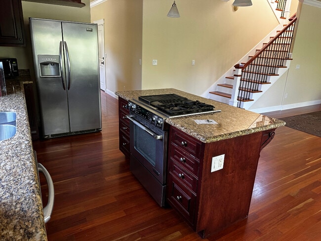 Photo - 449 Park Ridge Pl