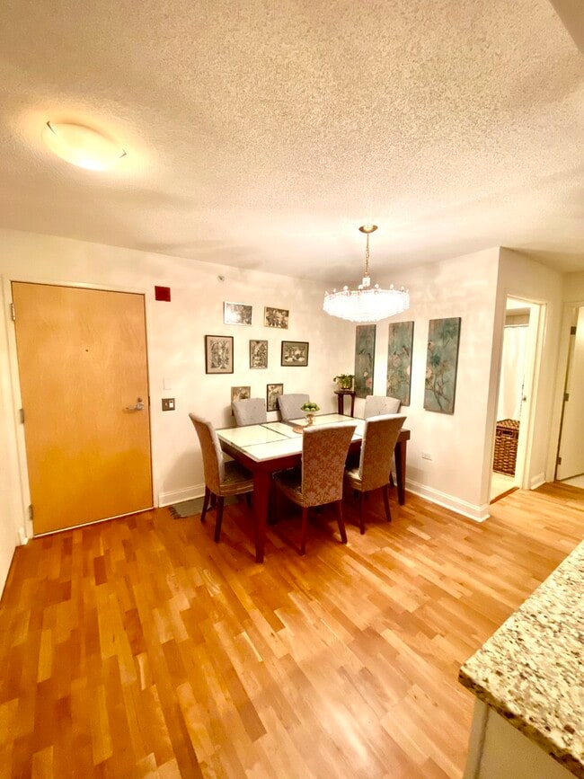 Photo - 9725 Woods Dr Unit 1203