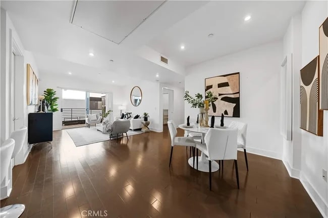 Photo - 1730 SAWTELLE Blvd Unit 213