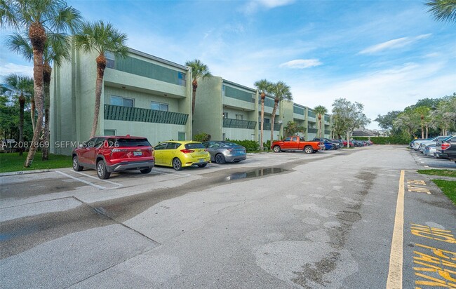 Photo - 8913 NW 28th Dr Unit D