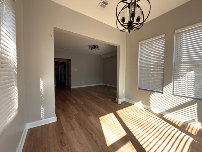 6110 S St Lawrence Ave Unit 1