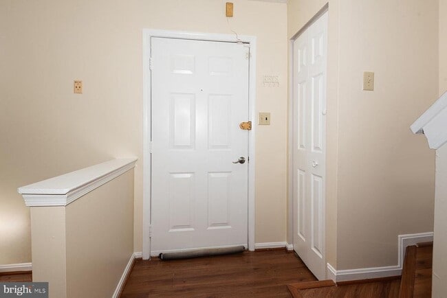 Building Photo - 2406 Rosecroft Ct