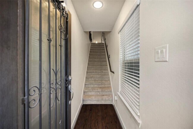 Photo - 1506 Brayson Oaks Pl