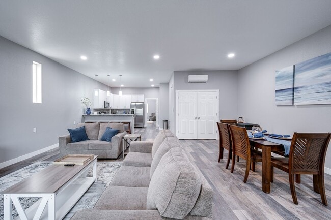 Photo - Windermere LWS Unit Suite 104