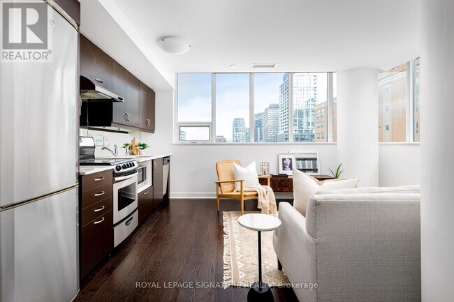 Photo - 320 Richmond St E Unit 603