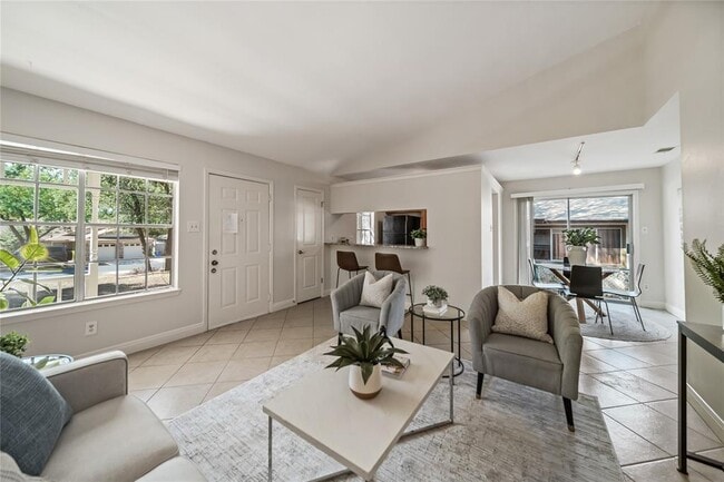 Photo - 4510 Brown Bark Pl