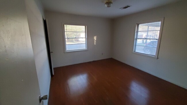 Photo - 3BR 1BA House