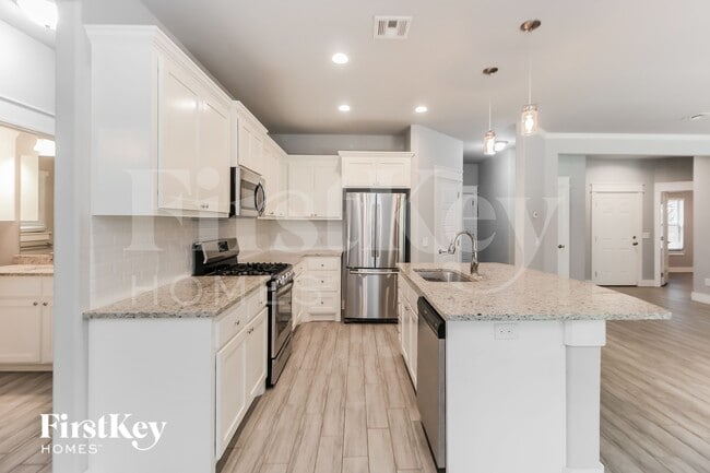 Photo - 1603 Village Dr