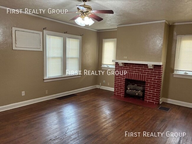 Photo - 2926 Catalpa Dr.