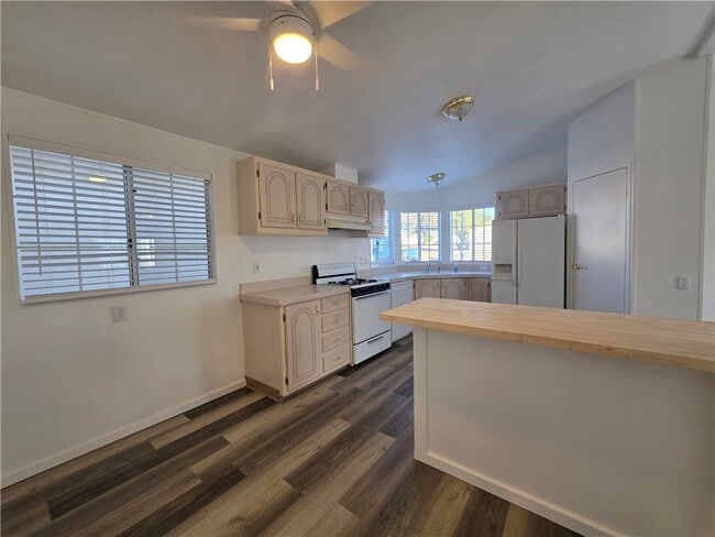 Photo - 4287 Otis Rd