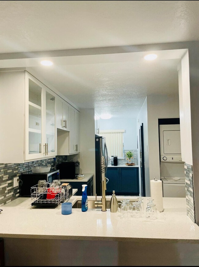 Photo - 7355 Woodmont Terrace Unidad 104