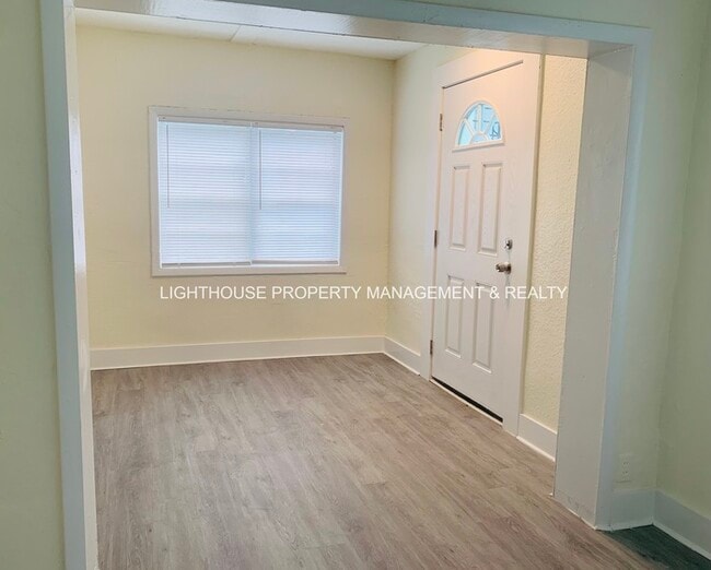 Photo - Fully Renovated! Cozy 3 Bed/2 Bath Home
