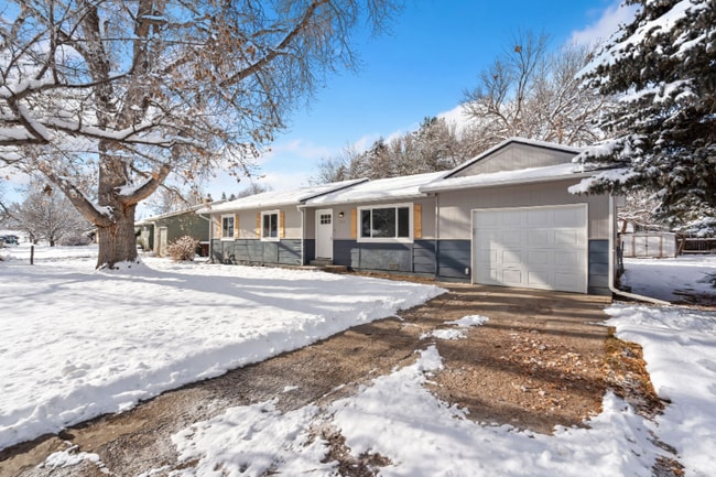 Photo - 413 Irish Dr