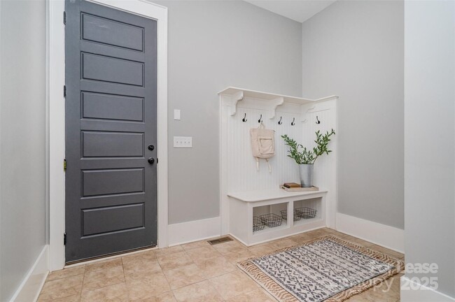 Photo - 710 Morgan Park Dr