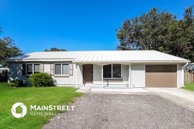 Photo - 1391 Nolan St NE