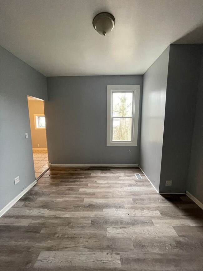 Photo - 139 N Water Ave Unit 2