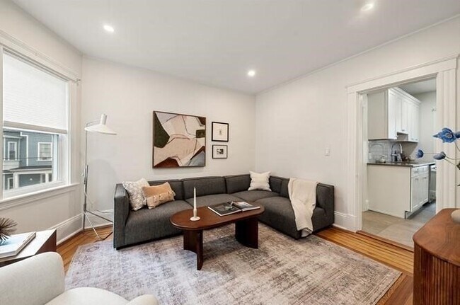 Photo - 17 Belmont St Unit 1