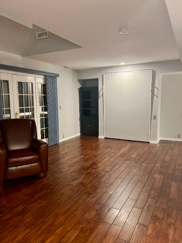 Photo - 523 Old Pond Ln