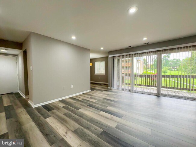 Photo - 5537 Green Mountain Cir Unit 4