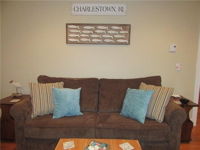 Photo - 5443 Post Rd Unit 3