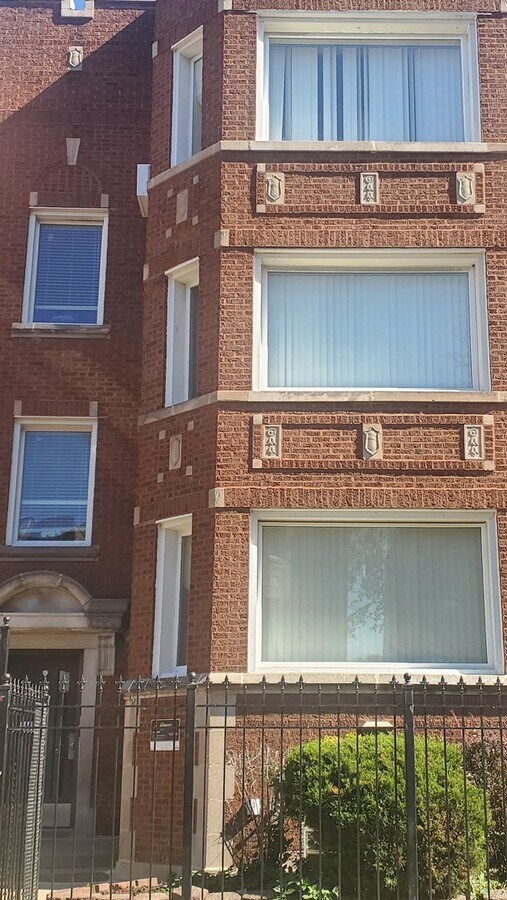 Photo - 7827 S Winchester Ave