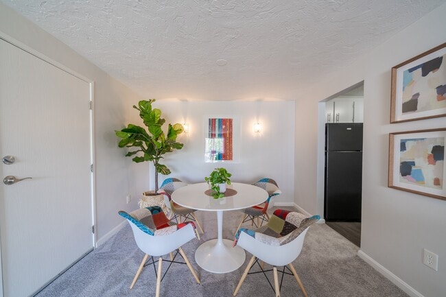 Dining Room Space at Rosemont Square Apartments in Randolph, MA 02368