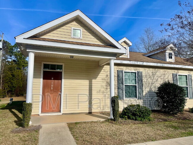 Photo - 108 Fairview Park Dr