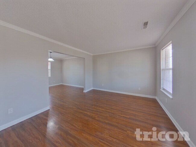 Photo - 7 Barnley Ct