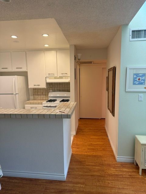 Photo - 18645 Hatteras St Unit 206