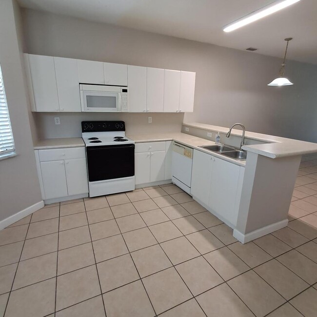 Photo - 3510 Shoma Dr