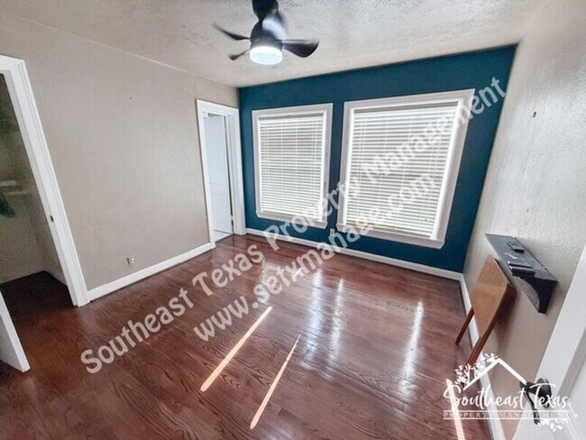 Photo - 2640 Louisiana Ave