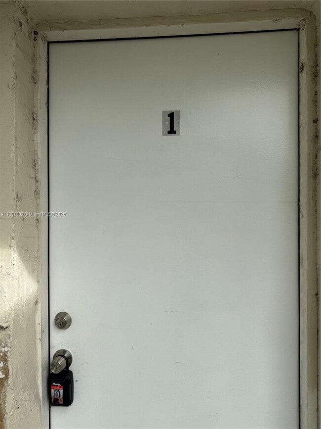 Photo - 2645 NW 21st Ave Unit 1