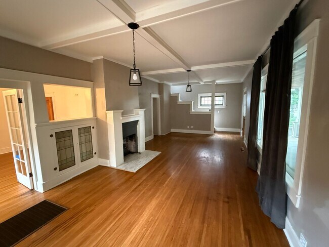 Photo - Charming For Lease Opportunity in Historic Carlton Place!