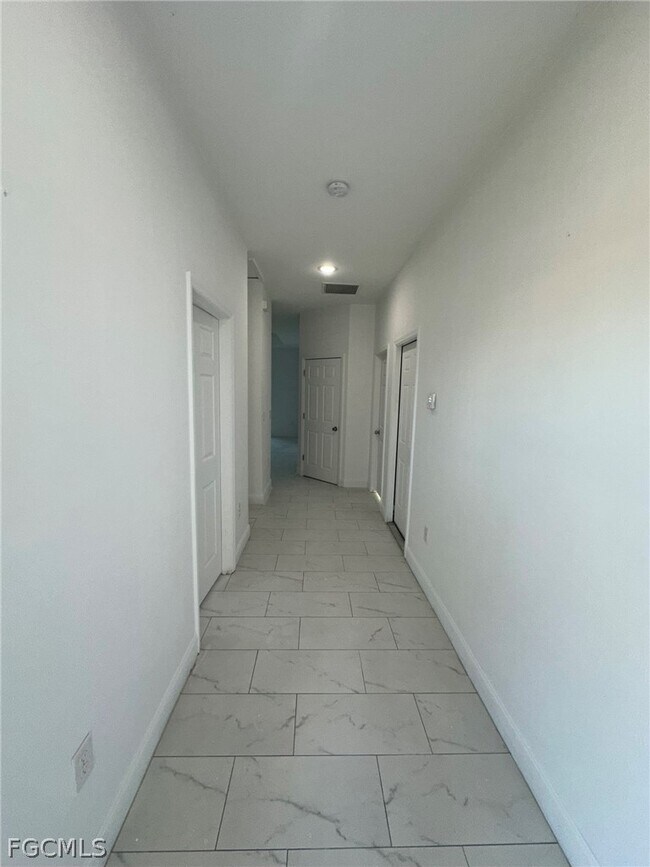 Photo - 5134 Bristo St