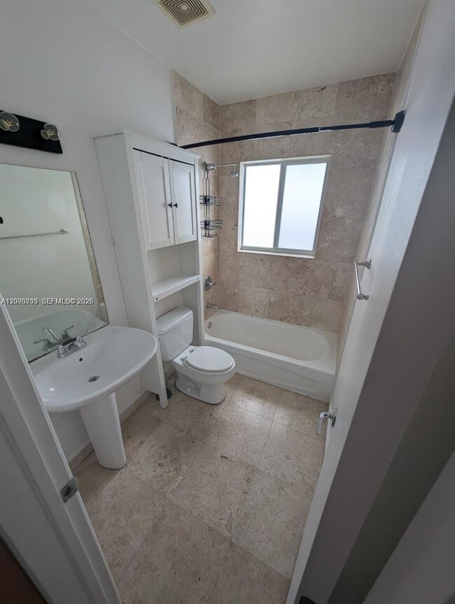 Photo - 10101 W Bay Harbor Dr Unit #9