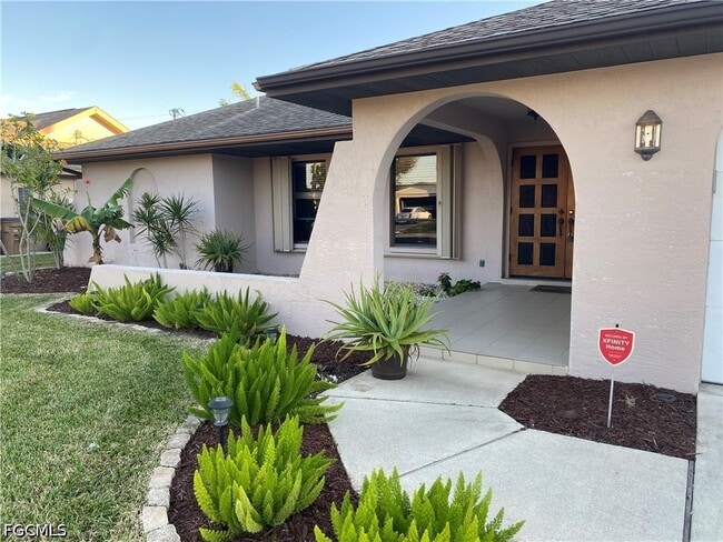 Building Photo - 534 SE 34th Terrace