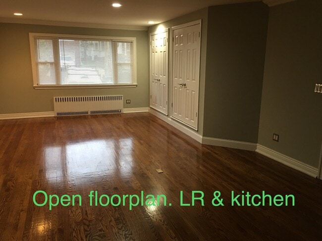 Building Photo - 415 9th St Unit Firstfloor 2 bedroom