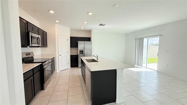 Photo - 669 Reggie Rd