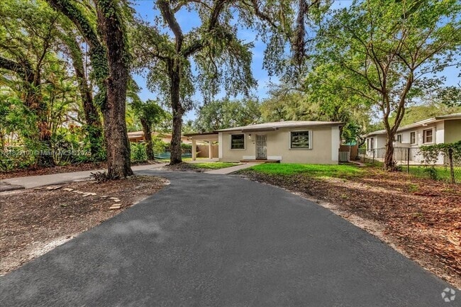 Building Photo - 6221 SW 35th St Rental