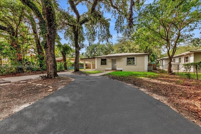 Building Photo - 6221 SW 35th St Rental