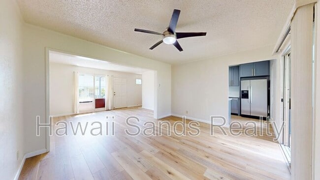 Building Photo - 98-1426 D Kaahumanu St Apt