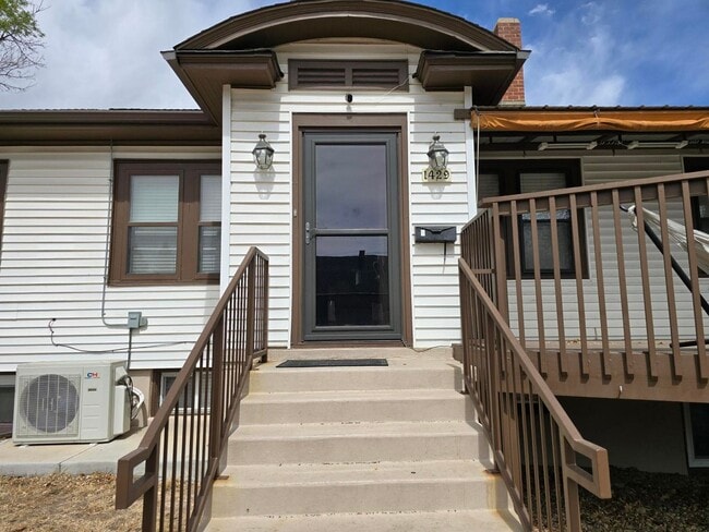 Building Photo - 1429 14th St Unit 2