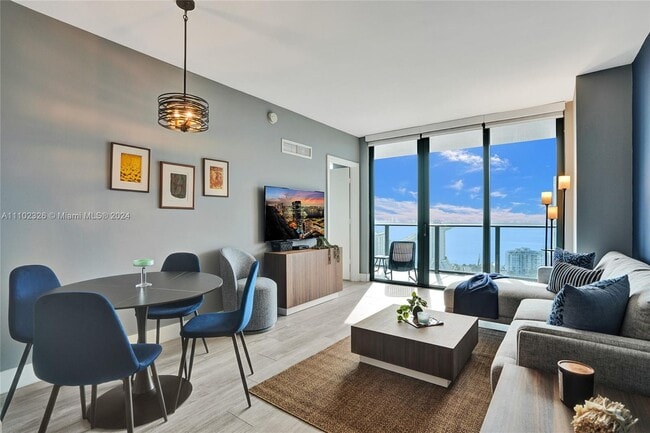 Photo - 121 NE 34th St Unit 2906