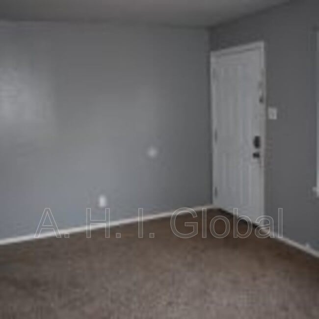 Photo - 4615 S Lipscomb St