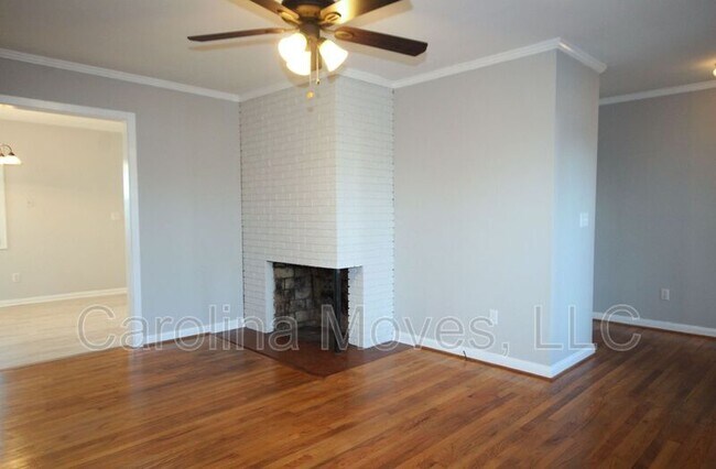 Photo - 16 Ashwood Ave