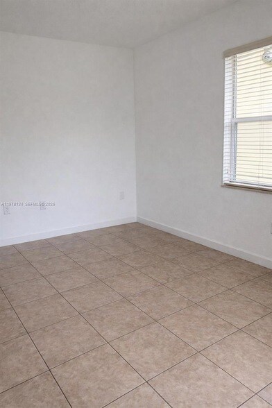 Photo - 3065 SE 1st Dr