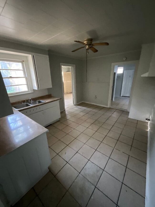 Photo - 5312 Fairfax Ave