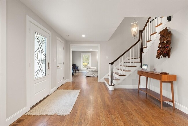 Photo - 25 Saddle Club Rd