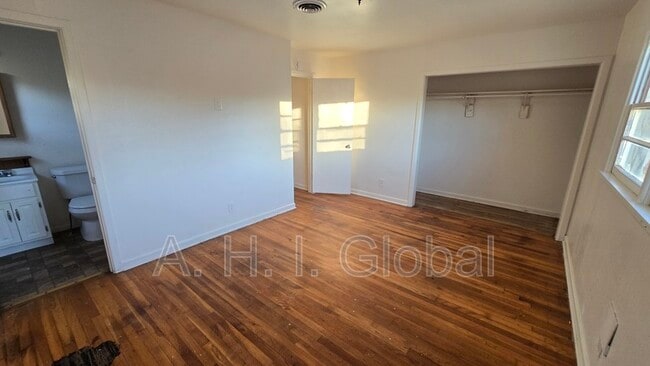 Photo - 4114 S Bowie St